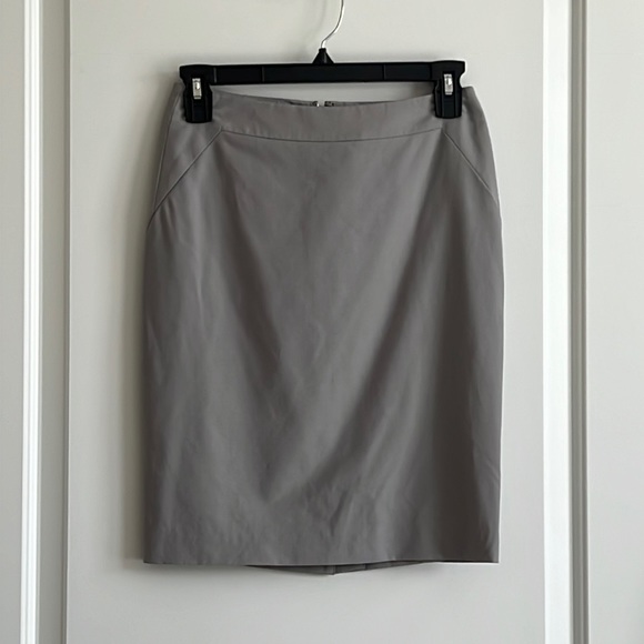 Ann Taylor pencil skirt - Picture 1 of 4